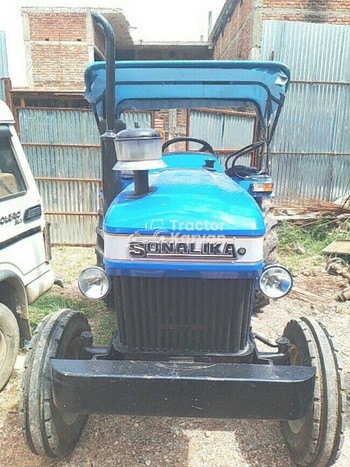 Sonalika DI 734 Second Hand Tractor
