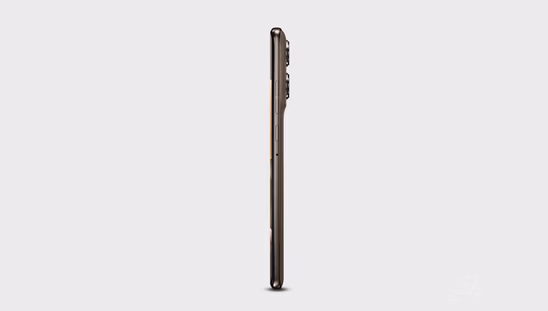 Motorola Edge 60 Pro-Side