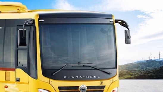 BharatBenz School 1017 - Windshield