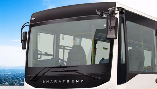 BharatBenz Staff 1017 - Windshield