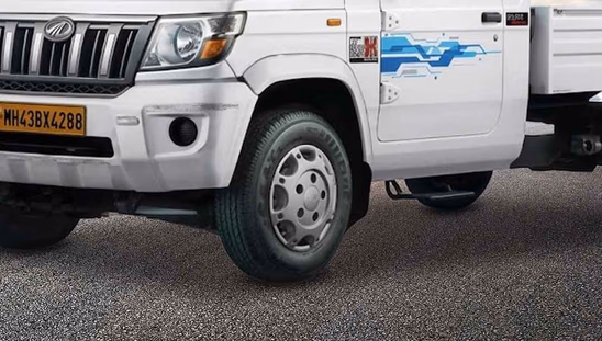 Mahindra Bolero Maxx Pik-Up City - Tyre