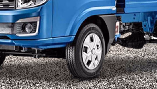 Tata Intra V20-Tyre