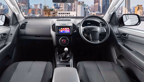 Isuzu Hi Lander-Interior