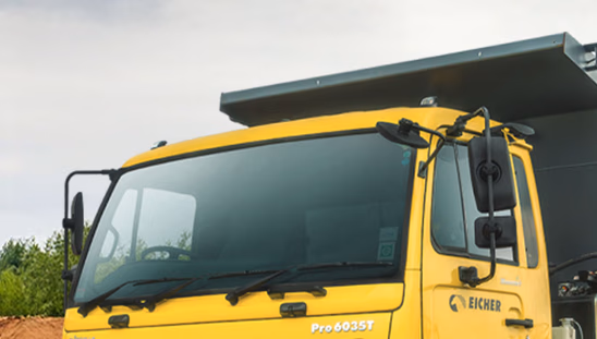 Eicher Pro 6035T HRT - Windshield