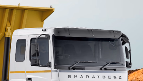 BharatBenz 5032T - Windshield