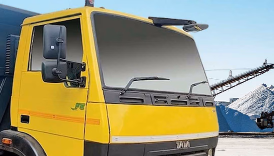 Tata LPK 1416 - Windshield