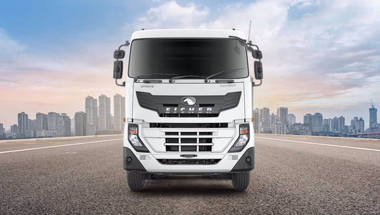Eicher Pro 8055-Front