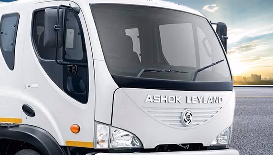 Ashok Leyland Boss 1215 - Windshield
