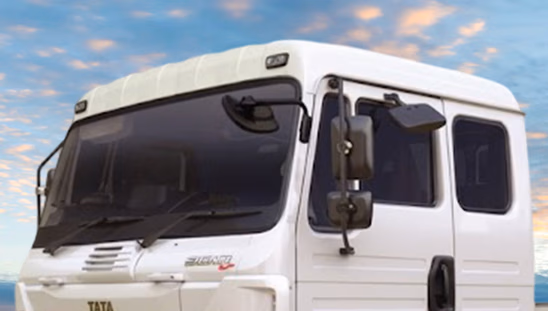 Tata Signa 4021.S-Windshield