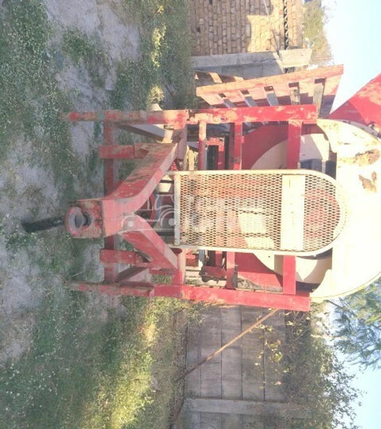 Mahindra Multicrop Thresher Second Hand Implement