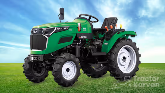 कैप्टन 283 8G 4WD Tractor in Farm