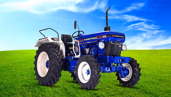 फार्मट्रैक 42 प्रोमैक्स 4WD Tractor in Farm