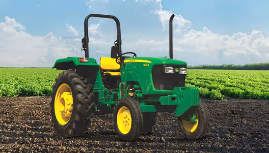 जॉन डियर 5045 डी गियर प्रो Tractor in Farm