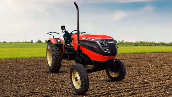 सोलिस 4015 E Tractor in Farm