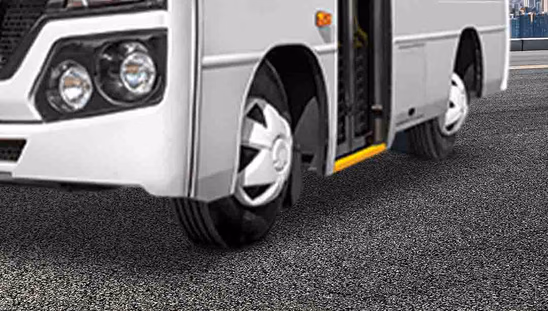Mahindra Cruzio - Tyre