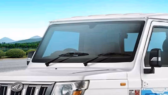 Mahindra Bolero Maxx Pik-Up City - Windshield