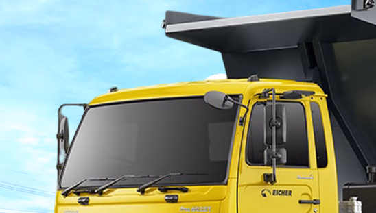 Eicher Pro 6035T - Windshield