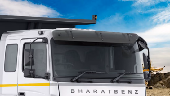 BharatBenz 2823 RT - Windshield