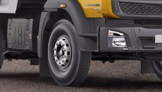BharatBenz 2828CH - Tyre