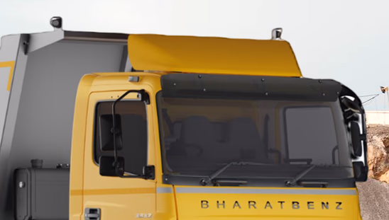BharatBenz 3532C HX - Windshield