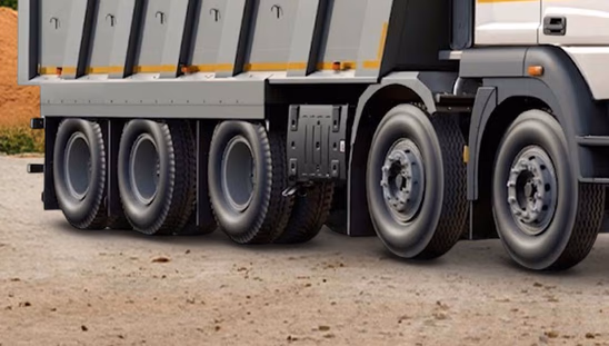 BharatBenz 4828RT - Tyres