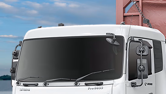Eicher Pro 8055-Windshield