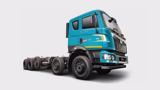 महिंद्रा BLAZO X 42 Pusher Axle  6770 CAB Commercial Vehicle