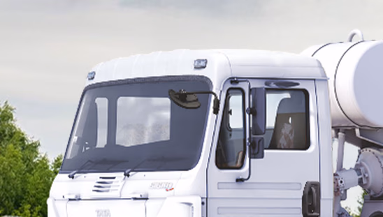 Tata Signa 2830.K - Windshield
