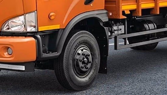 Ashok Leyland Boss 1415 HB - Tyre