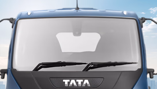 Tata Ultra T.7 - Windshield