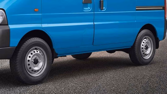 Maruti Suzuki Eeco-Tyre