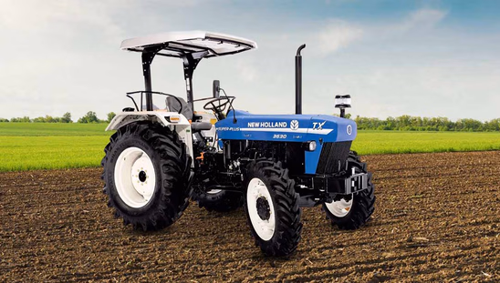 New Holland 3630 TX Super Plus + 4WD Tractor in Farm