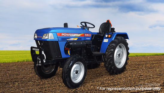 पॉवरट्रैक यूरो 30 4WD Tractor in Farm