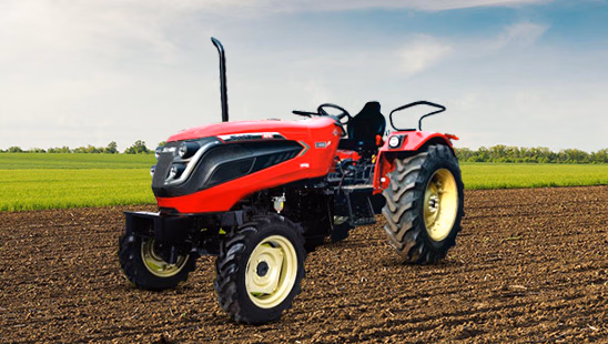 सोलिस 4015 E 4WD Tractor in Farm