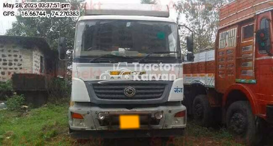 BharatBenz R 3123 Used Commercial Vehicle