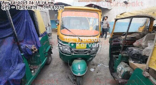 टीवीएस किंग दुरामैक्स पुराने कमर्शियल व्हीकल