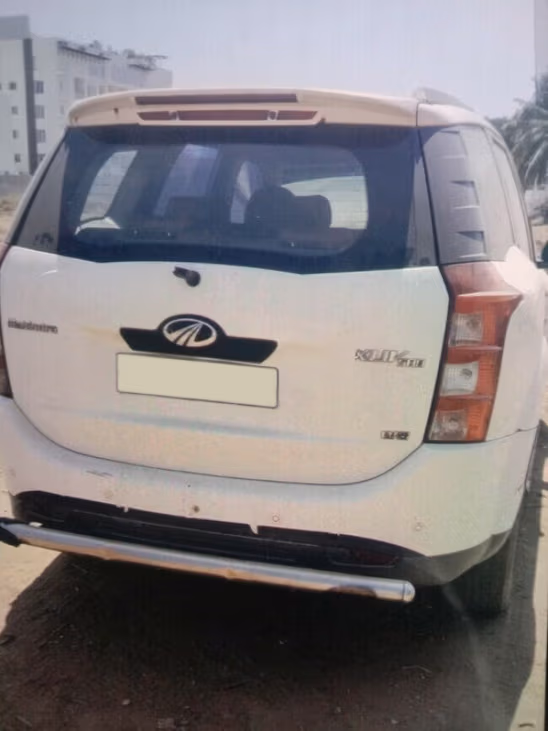 Mahindra 
                                                                XUV500 W8 View Used Car