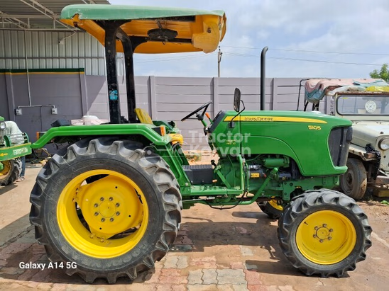 John Deere 5105 4WD Second Hand Tractor