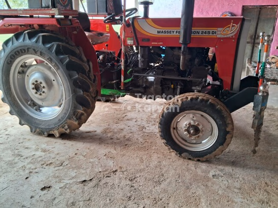 Massey Ferguson 245 Smart Second Hand Tractor