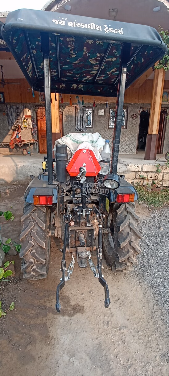 Captain 200 DI 2WD Second Hand Tractor