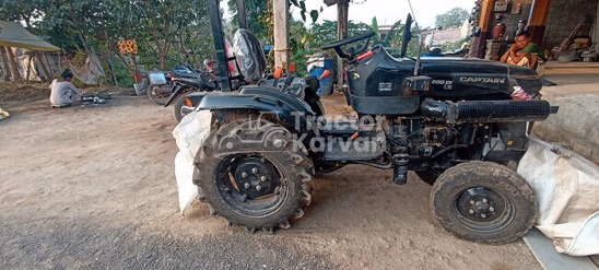 Captain 200 DI 2WD Second Hand Tractor