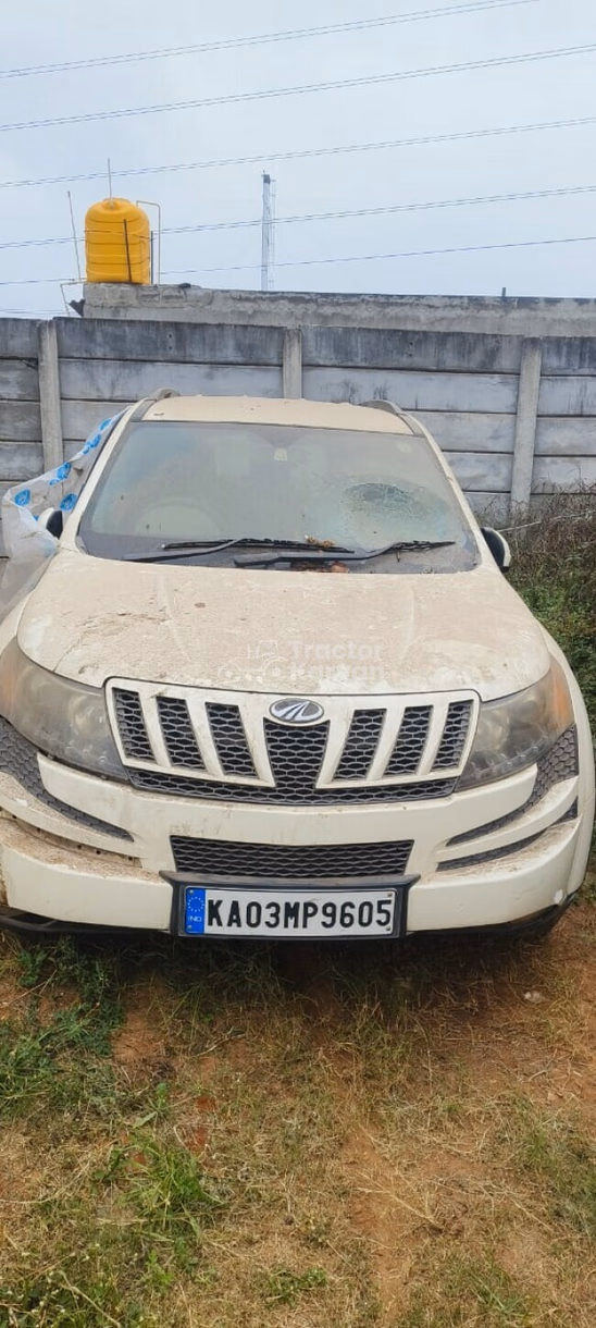 Mahindra 
                                                                XUV500 W8 View Used Car