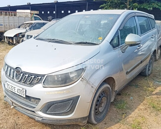 Mahindra Marazzo M4 View Used Car
