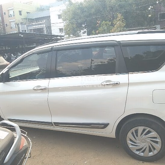 मारुति सुजुकी अर्टिगा वीएक्सआई पुरानी कारें देखें
