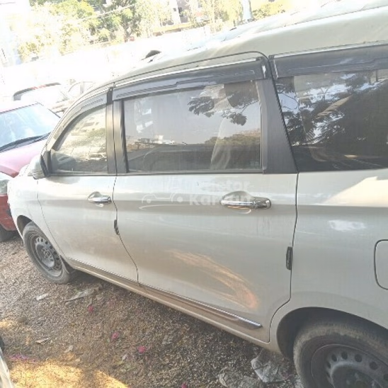 मारुति सुजुकी अर्टिगा वीएक्सआई पुरानी कारें देखें