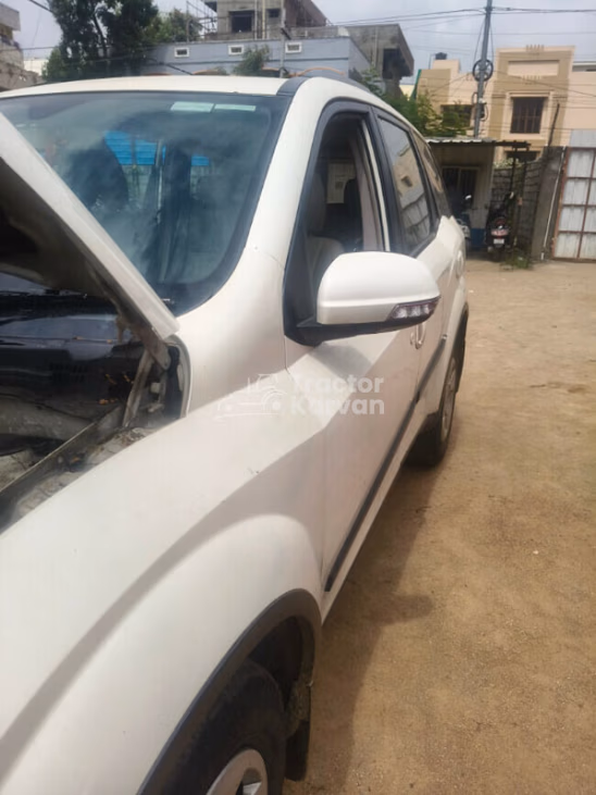 Mahindra XUV500 W6 Second Hand Car