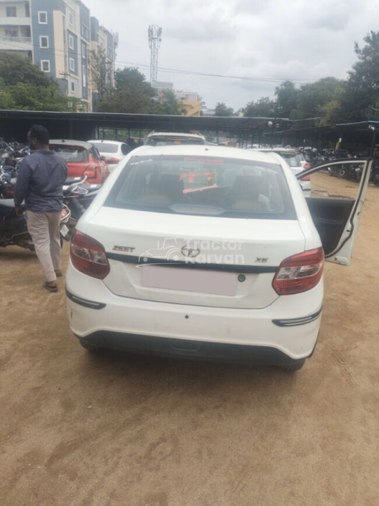 टाटा जेस्ट एक्सएमएस 75 पीएस पुरानी कारें देखें