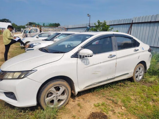 Honda City VX पुरानी कारें देखें