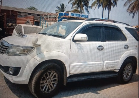 टोयोटा फॉर्च्यूनर 4x4 एमटी पुरानी कारें देखें