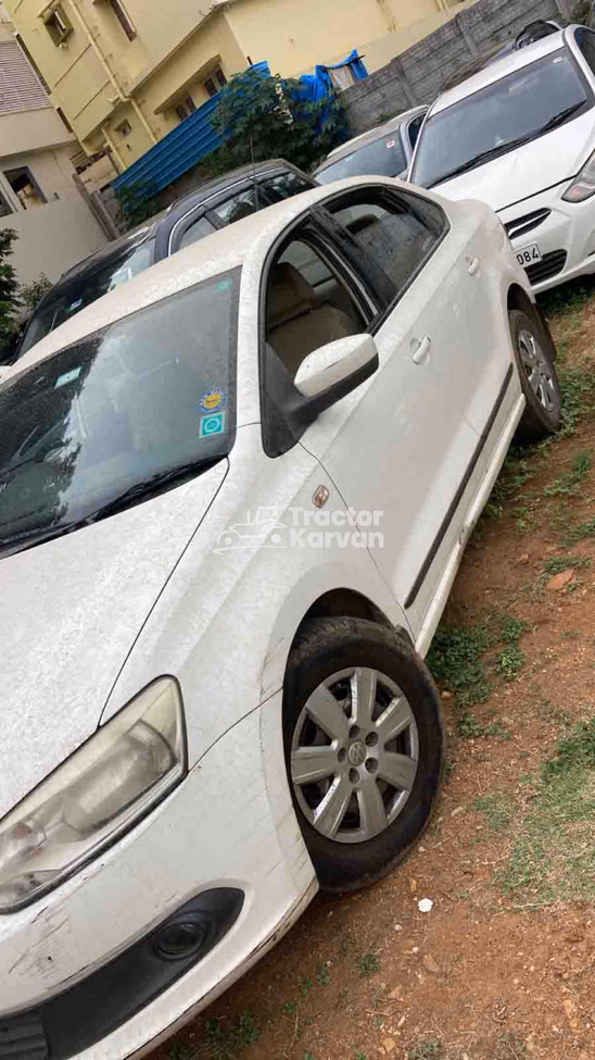 Volkswagen Vento Comfortline पुरानी कारें देखें